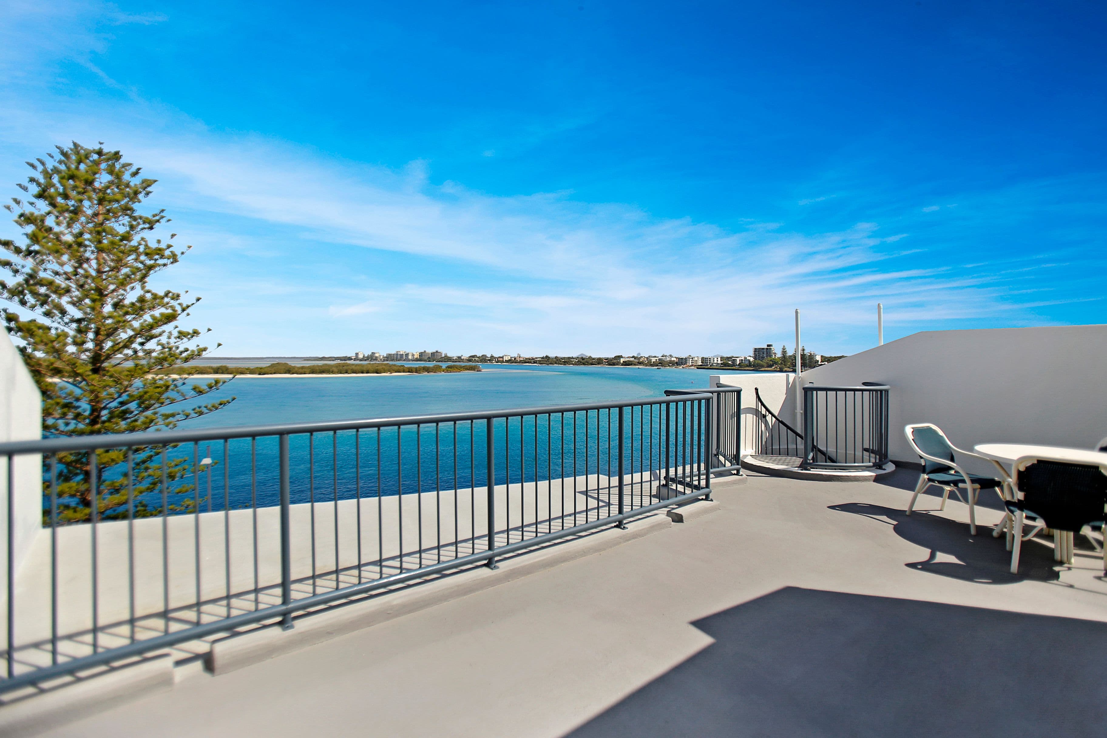 38 Bulcock Beach Esplanade, Caloundra QLD 4551, Caloundra - Thumbnail 2