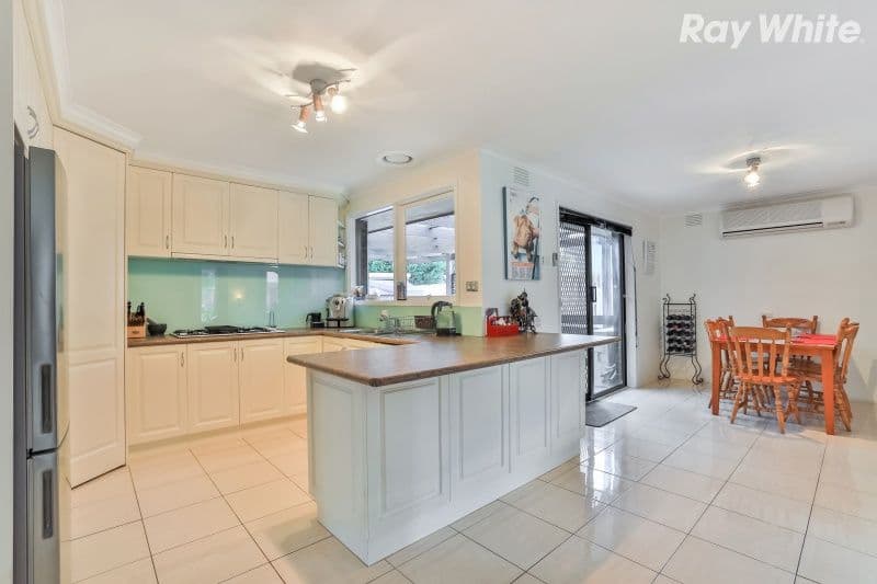 59 Circle Drive South, Cranbourne VIC 3977, Cranbourne - Thumbnail 4