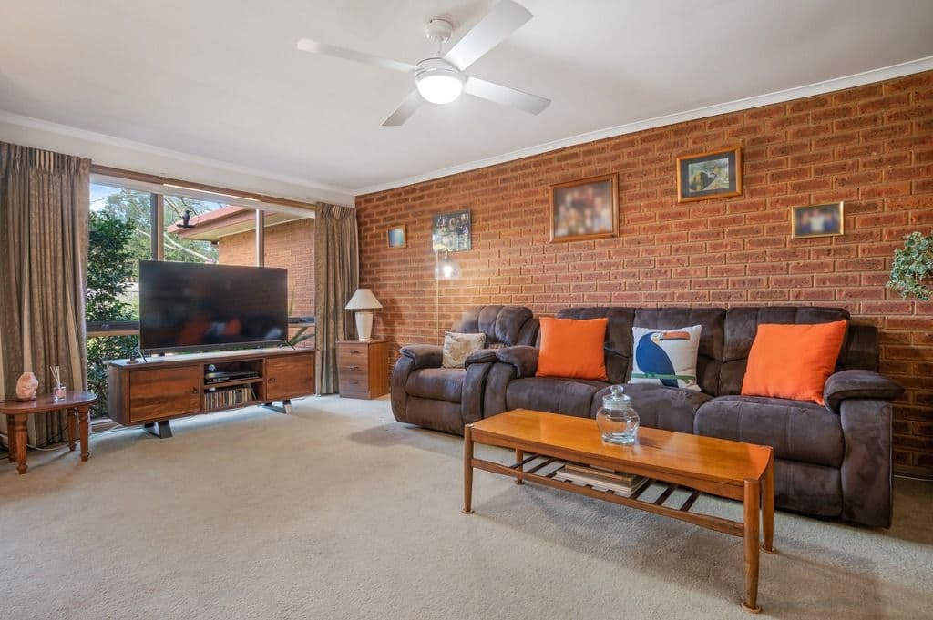 26 Colchester Road, Kilsyth VIC 3137, Kilsyth - Thumbnail 2