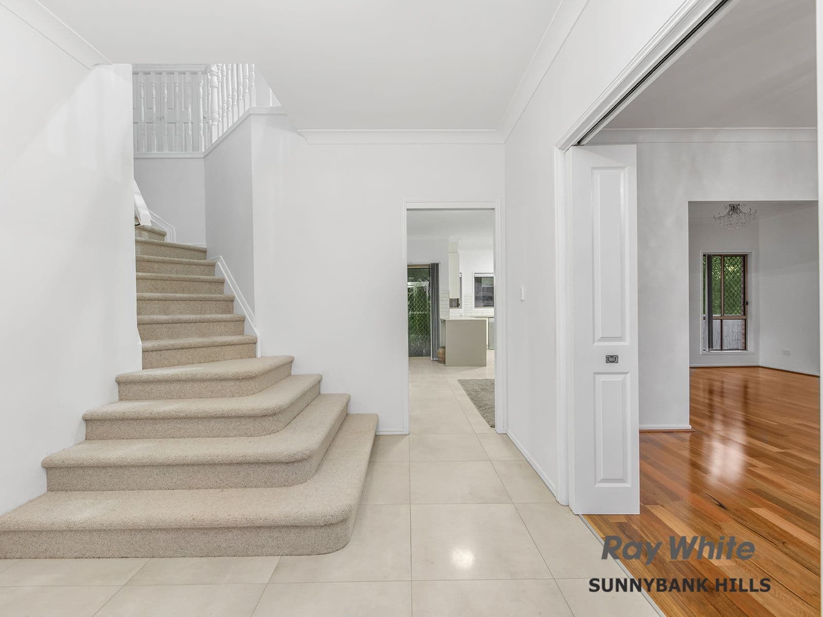 16 Chalmers Place, Sunnybank QLD 4109, Sunnybank - Thumbnail 2