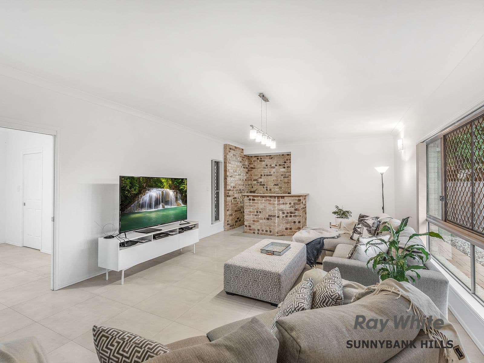 16 Chalmers Place, Sunnybank QLD 4109, Sunnybank - Thumbnail 4