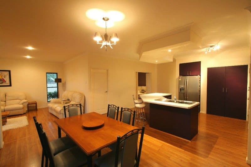 12 Raewood Close, CORAL COVE QLD 4670, Coral Cove - Thumbnail 5