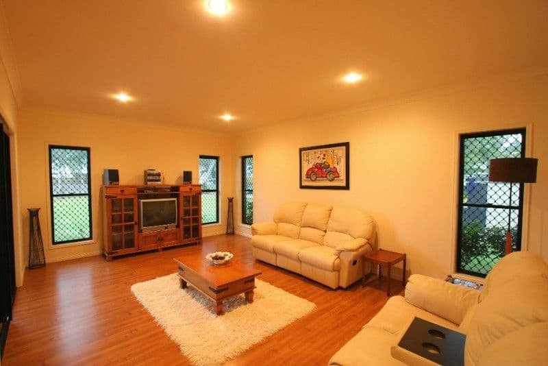 12 Raewood Close, CORAL COVE QLD 4670, Coral Cove - Thumbnail 6