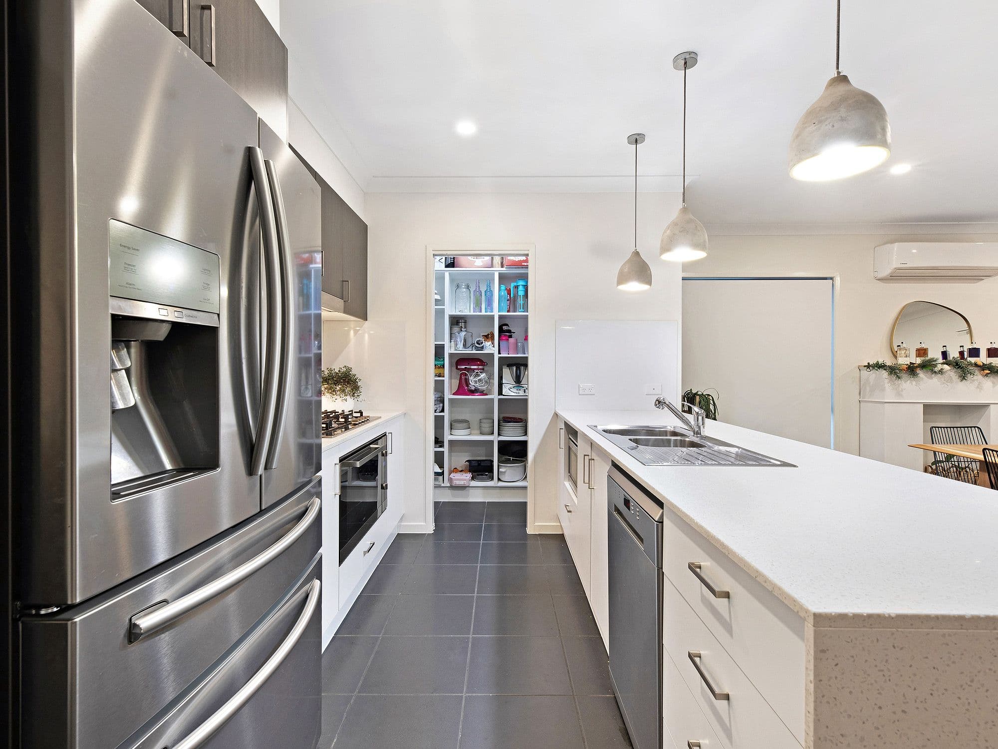 9 Heathcote Street, South Ripley QLD 4306, South Ripley - Thumbnail 4