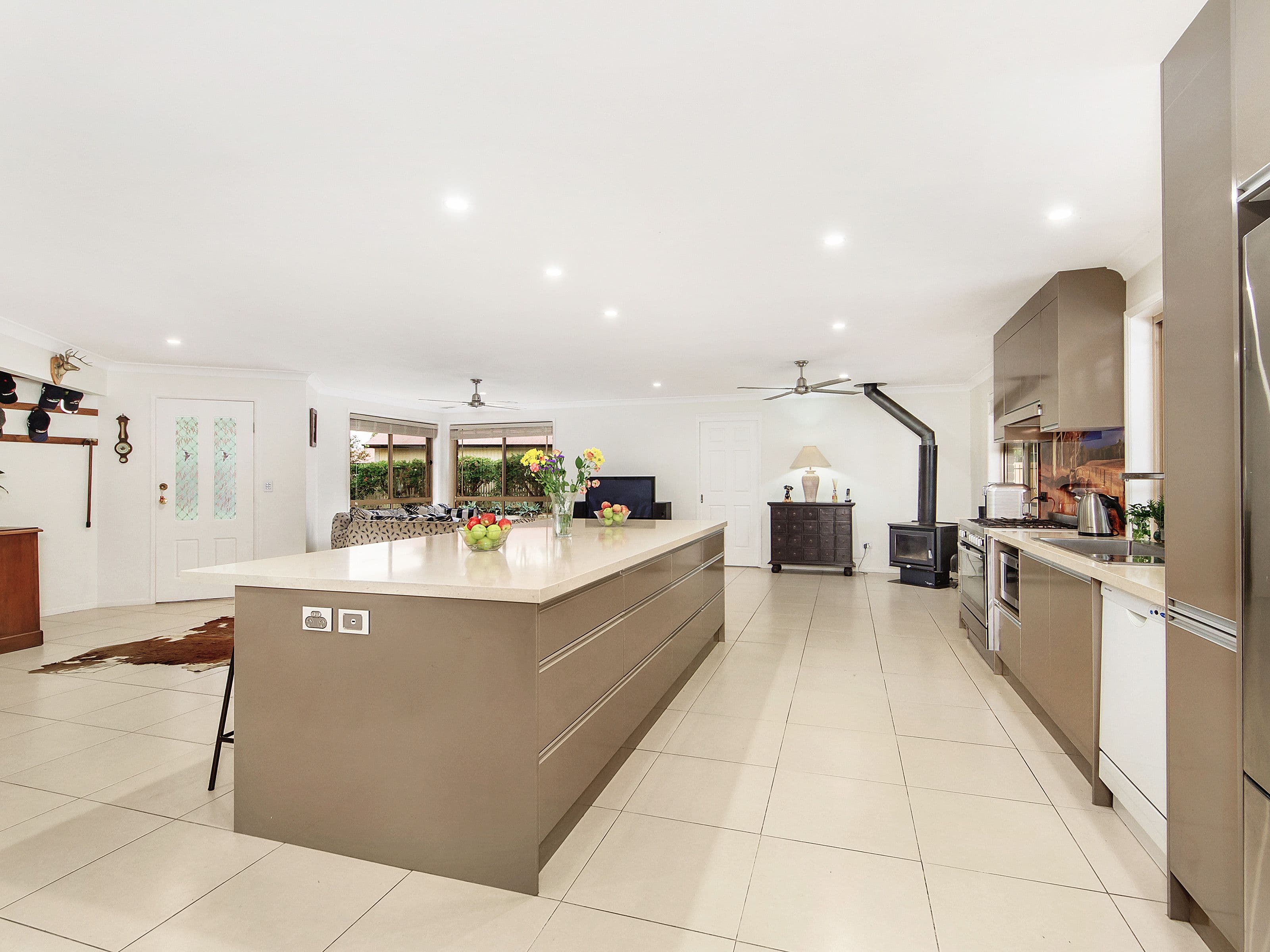 16 Keswick Court, Burpengary East QLD 4505, Burpengary East - Thumbnail 6