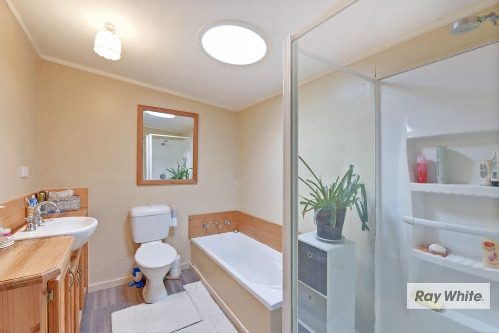 13 McArthur Street, Wynyard TAS 7325, Wynyard - Thumbnail 4