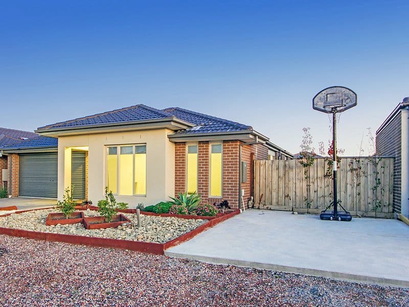 6 Hollis Way, Truganina VIC 3029, Truganina - Thumbnail 2