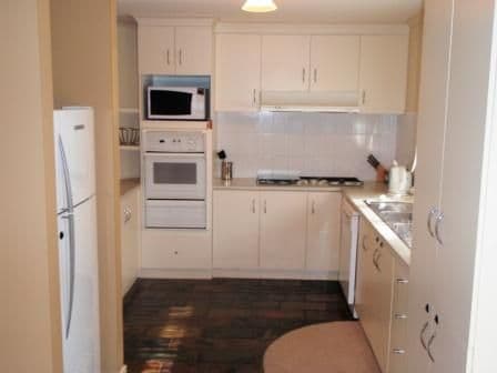 7 Hickey Court, SEYMOUR VIC 3660, Seymour - Thumbnail 3