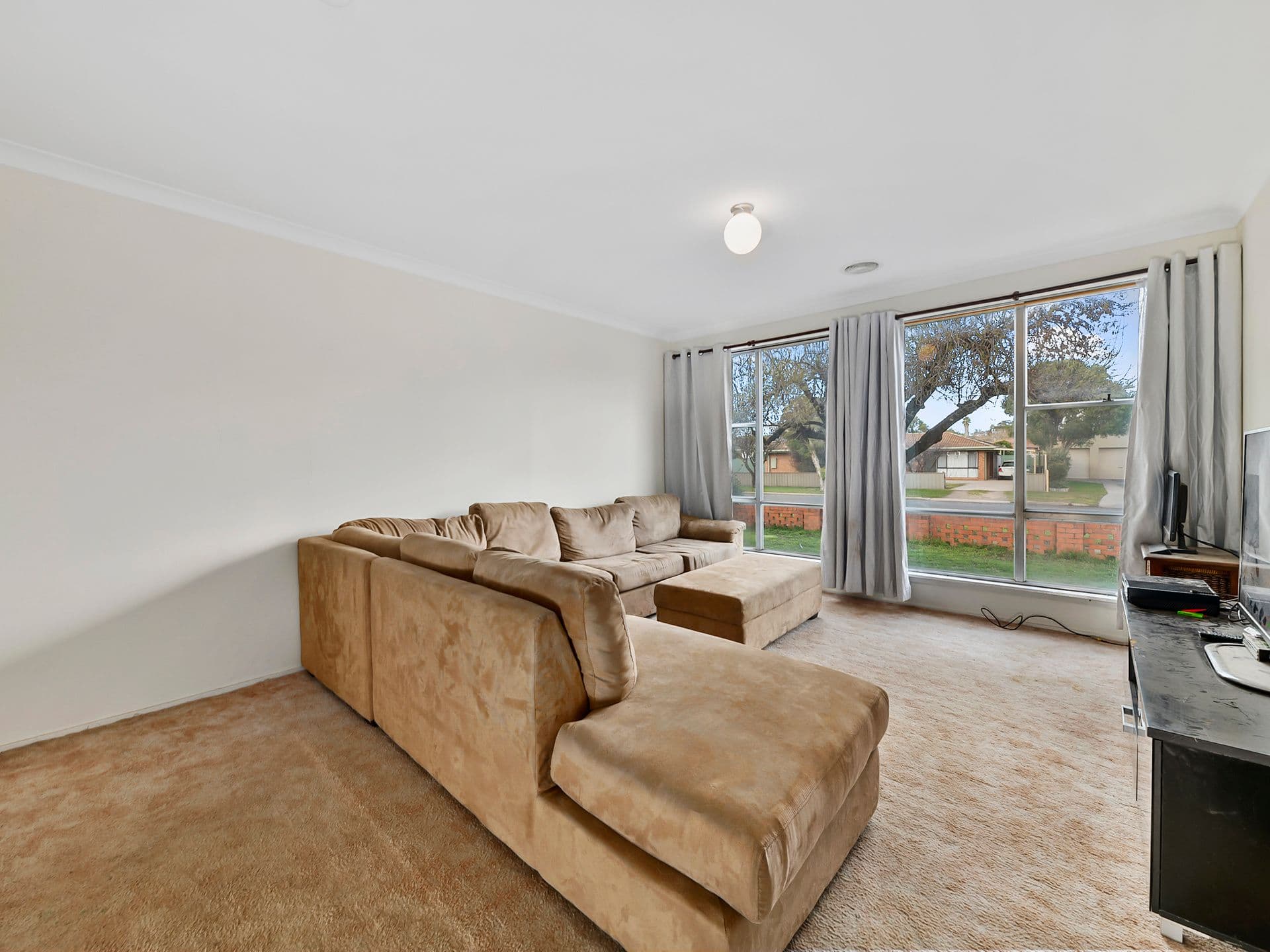 13 Cook Street, Benalla VIC 3672, Benalla - Thumbnail 2