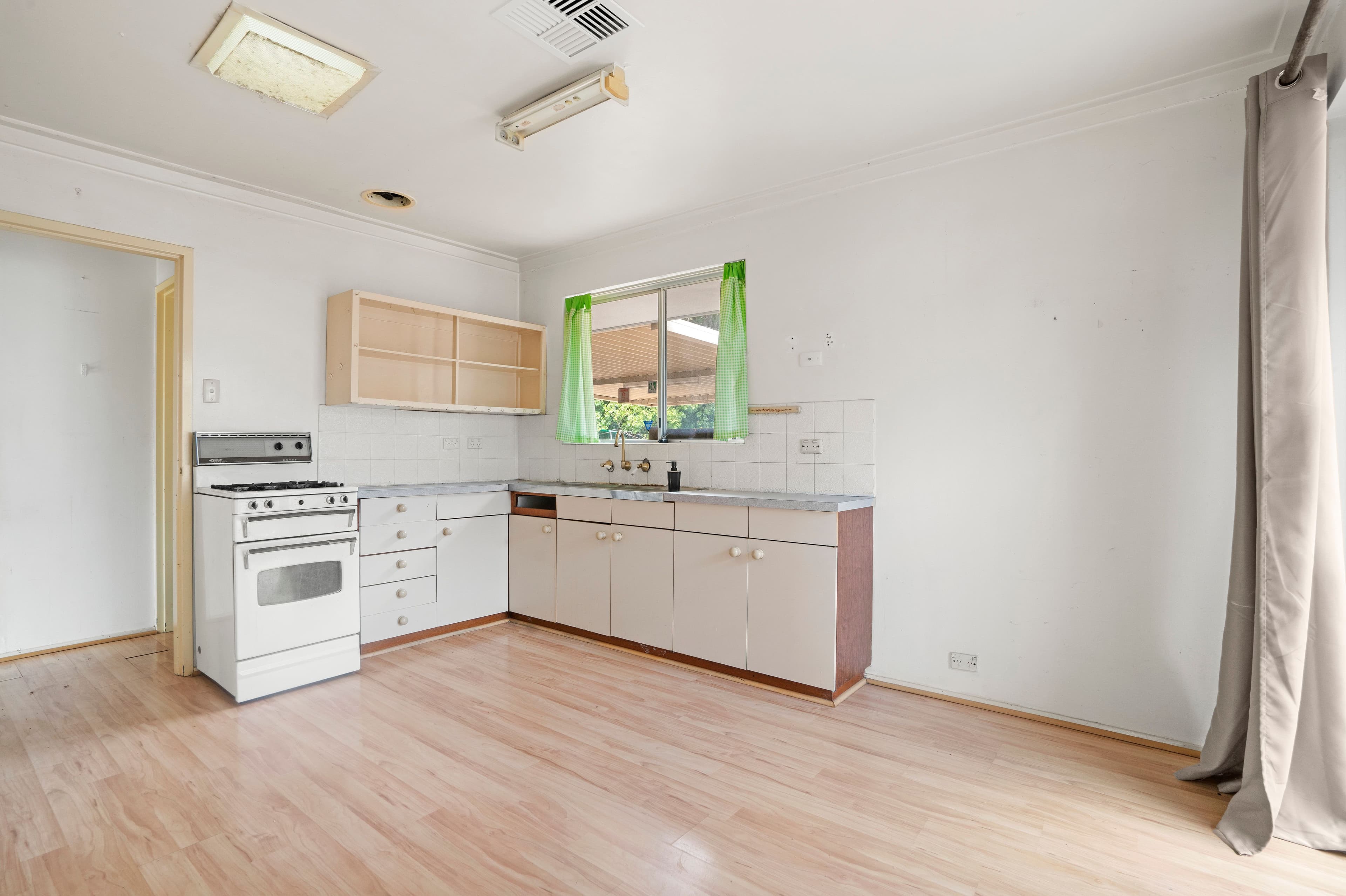 32 Carabeen Road, Maddington WA 6109, Maddington - Thumbnail 6