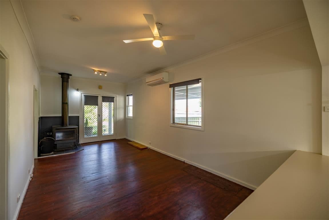 185 Capper Street, Tumut NSW 2720, Tumut - Thumbnail 4