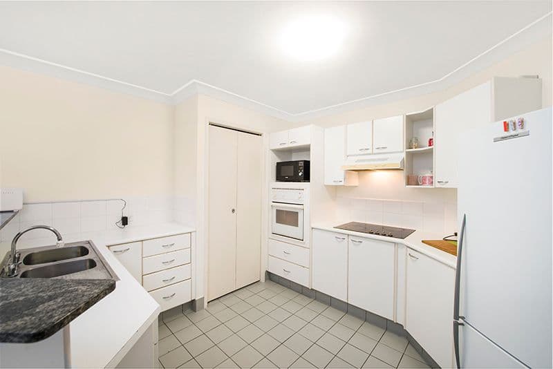 85 'Grande Florida' 7 Redondo Avenue, Miami QLD 4220, Miami - Thumbnail 4