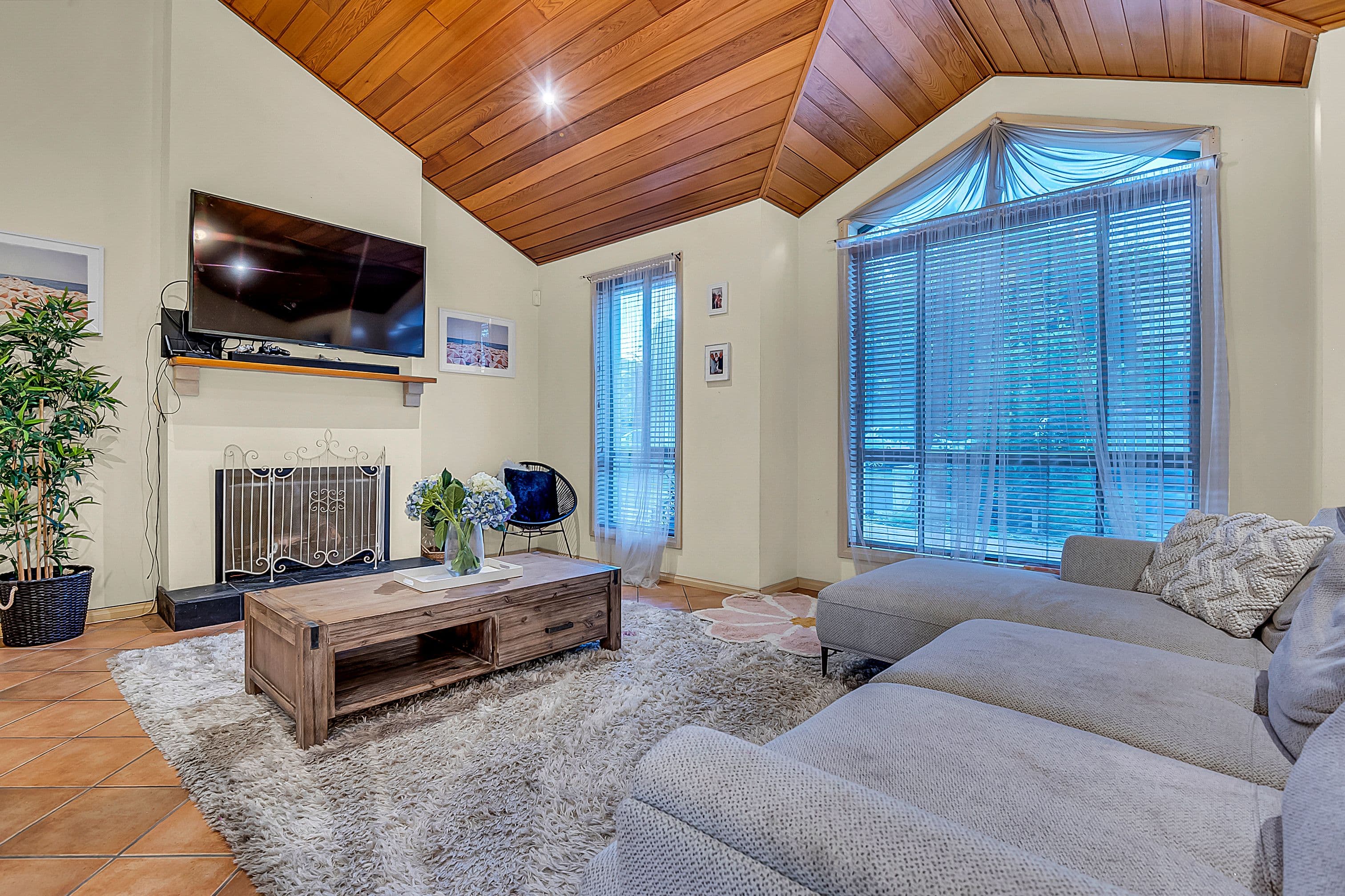 43 Ravenhill Boulevard, Roxburgh Park VIC 3064, Roxburgh Park - Thumbnail 5