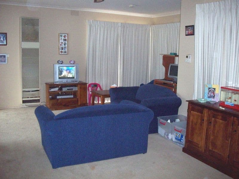 42 Rathdowne Circuit, MELTON WEST VIC 3337, Melton West - Thumbnail 3