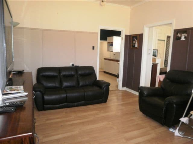 21 Eiser Street, Harristown QLD 4350, Harristown - Thumbnail 2