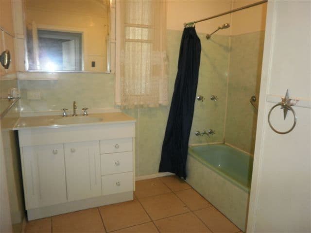 21 Eiser Street, Harristown QLD 4350, Harristown - Thumbnail 5