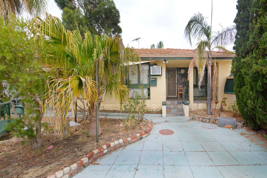 22 Harford Way, Girrawheen WA 6064, Girrawheen - Thumbnail 2