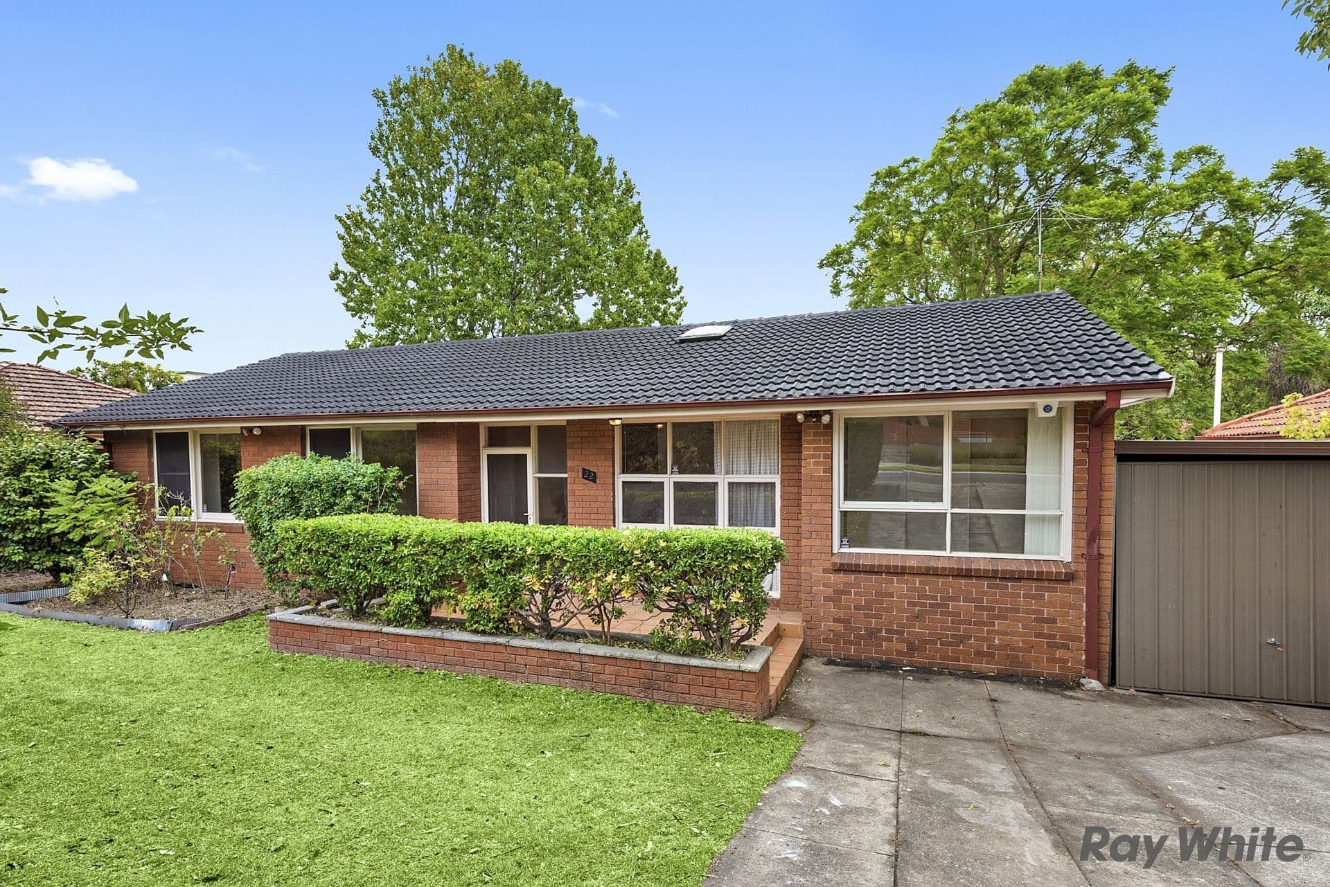 22 Hume Avenue, Castle Hill - Thumbnail 2