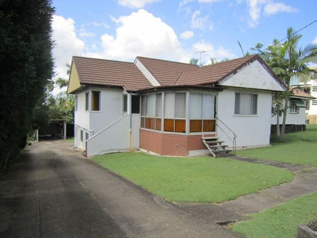 15 Selborne Street, MOUNT GRAVATT EAST QLD 4122, Mount Gravatt East - Image 1
