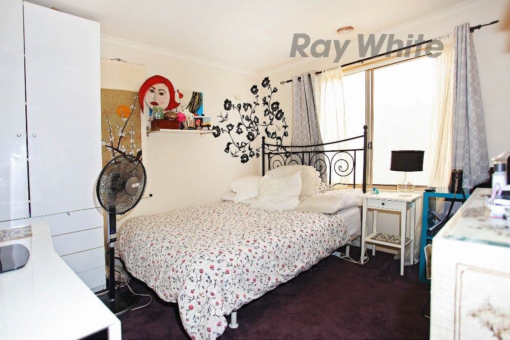 7 Coombes Court, Point Cook VIC 3030, Point Cook - Thumbnail 6