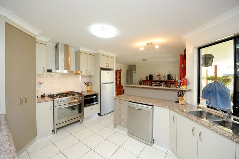 11 Jooloo Court, GLADSTONE QLD 4680, Gladstone - Thumbnail 4