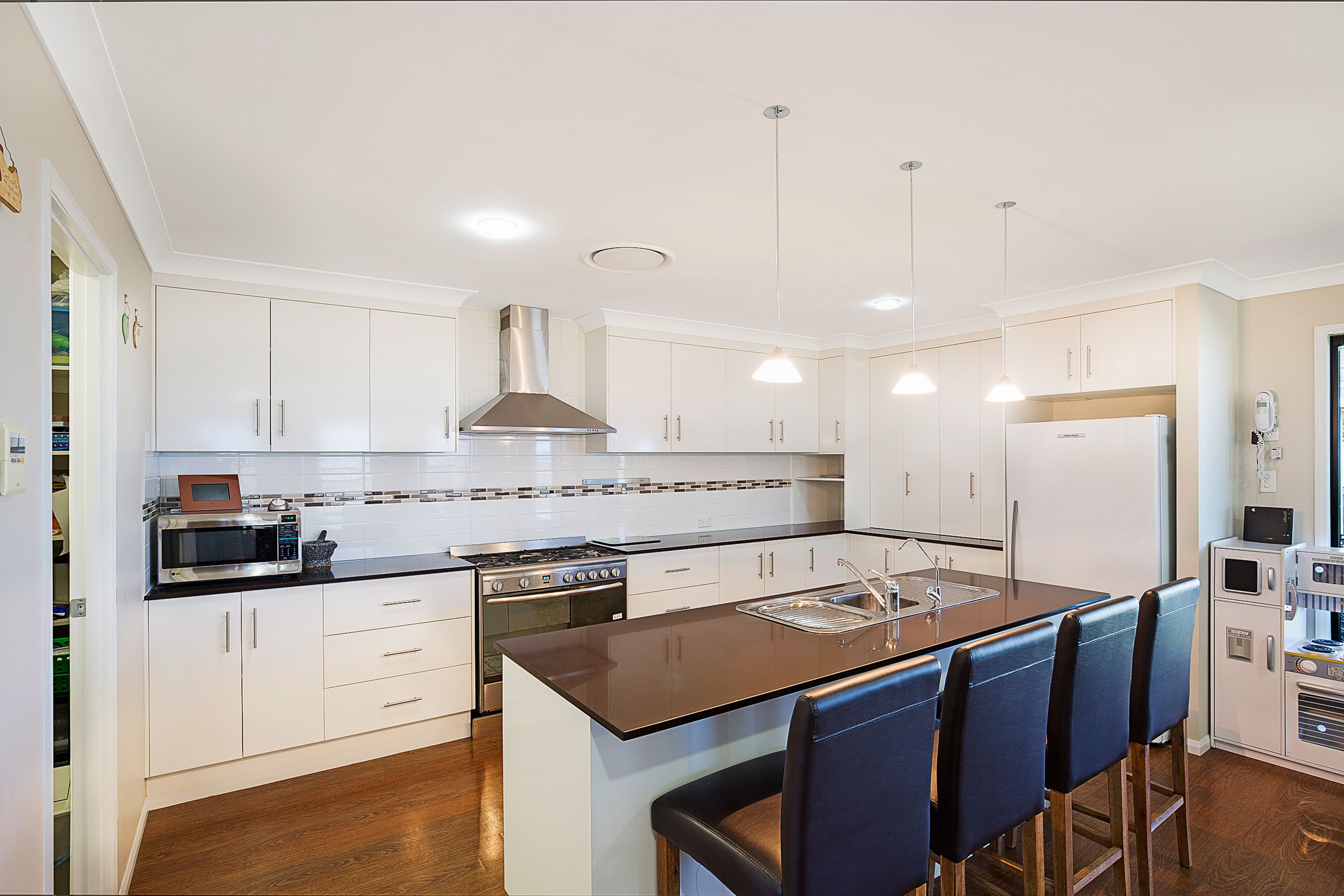 7 Carla Crescent, Westbrook QLD 4350, Westbrook - Thumbnail 4