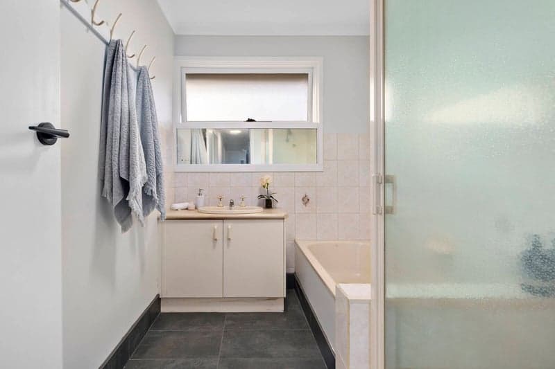 3 Stratton Court, Bayswater - Thumbnail 8