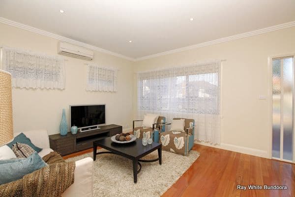 15 Duffy Street, RESERVOIR VIC 3073, Reservoir - Thumbnail 4