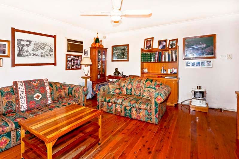 32 Falklands Avenue, BOSSLEY PARK NSW 2176, Bossley Park - Thumbnail 5