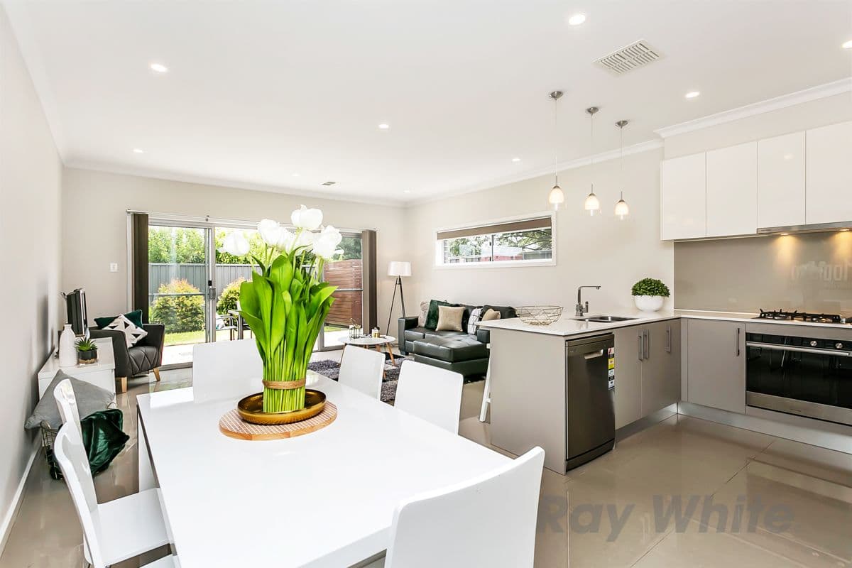 31 A & B Primavera Boulevard, Beaconsfield, Be.. - Thumbnail 4