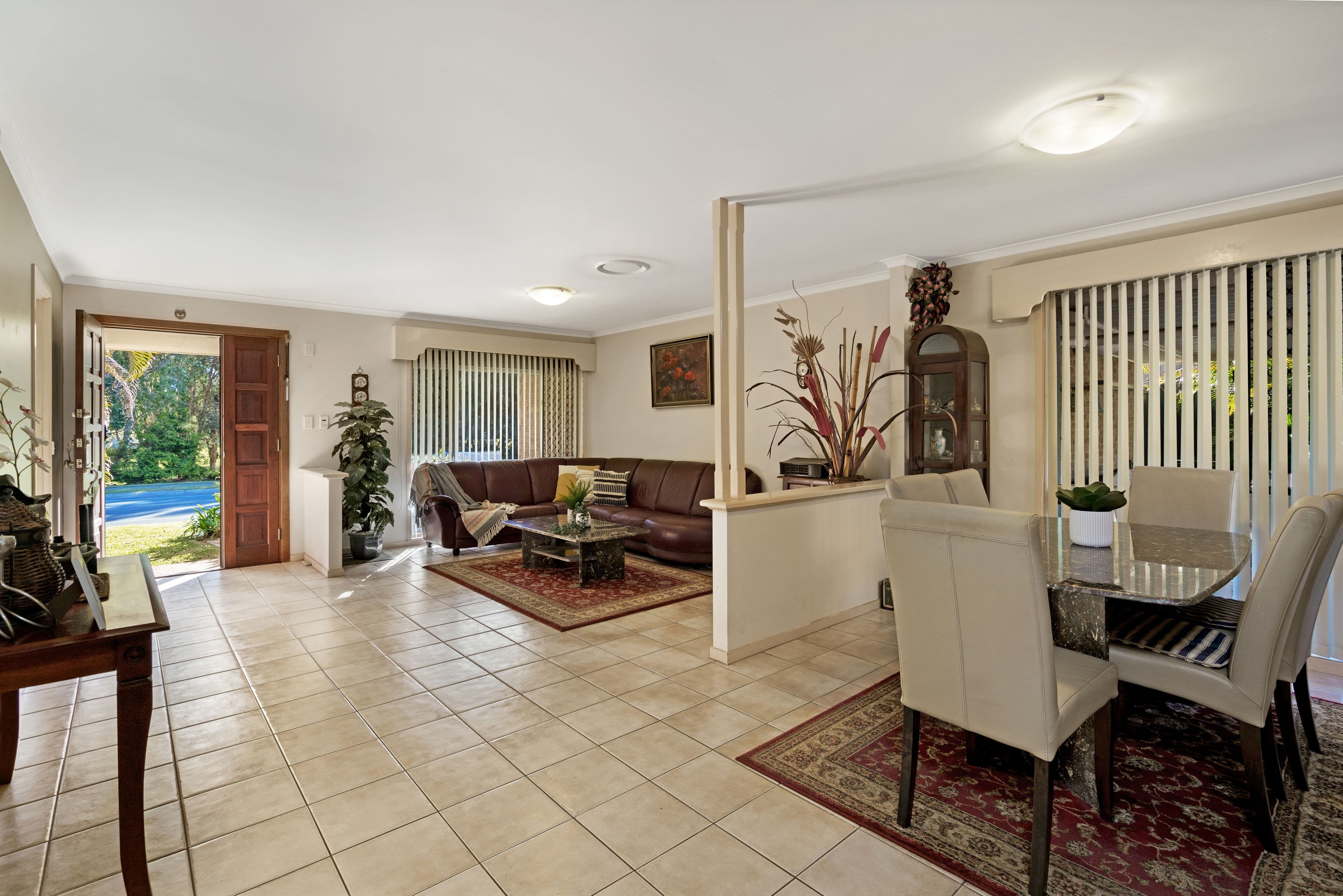 40 Thorngate Drive, Robina QLD 4226, Robina - Thumbnail 3