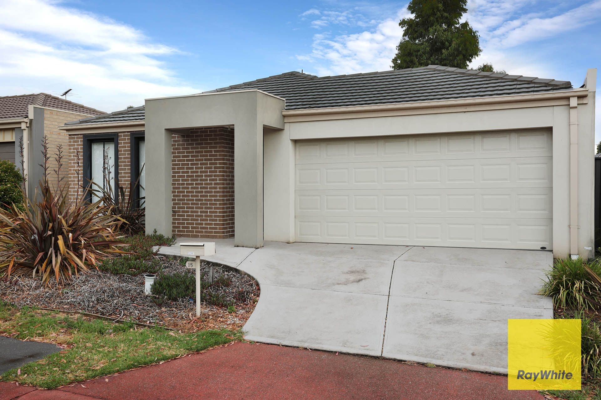15 Tanner Mews, Point Cook VIC 3030, Point Cook - Thumbnail 2