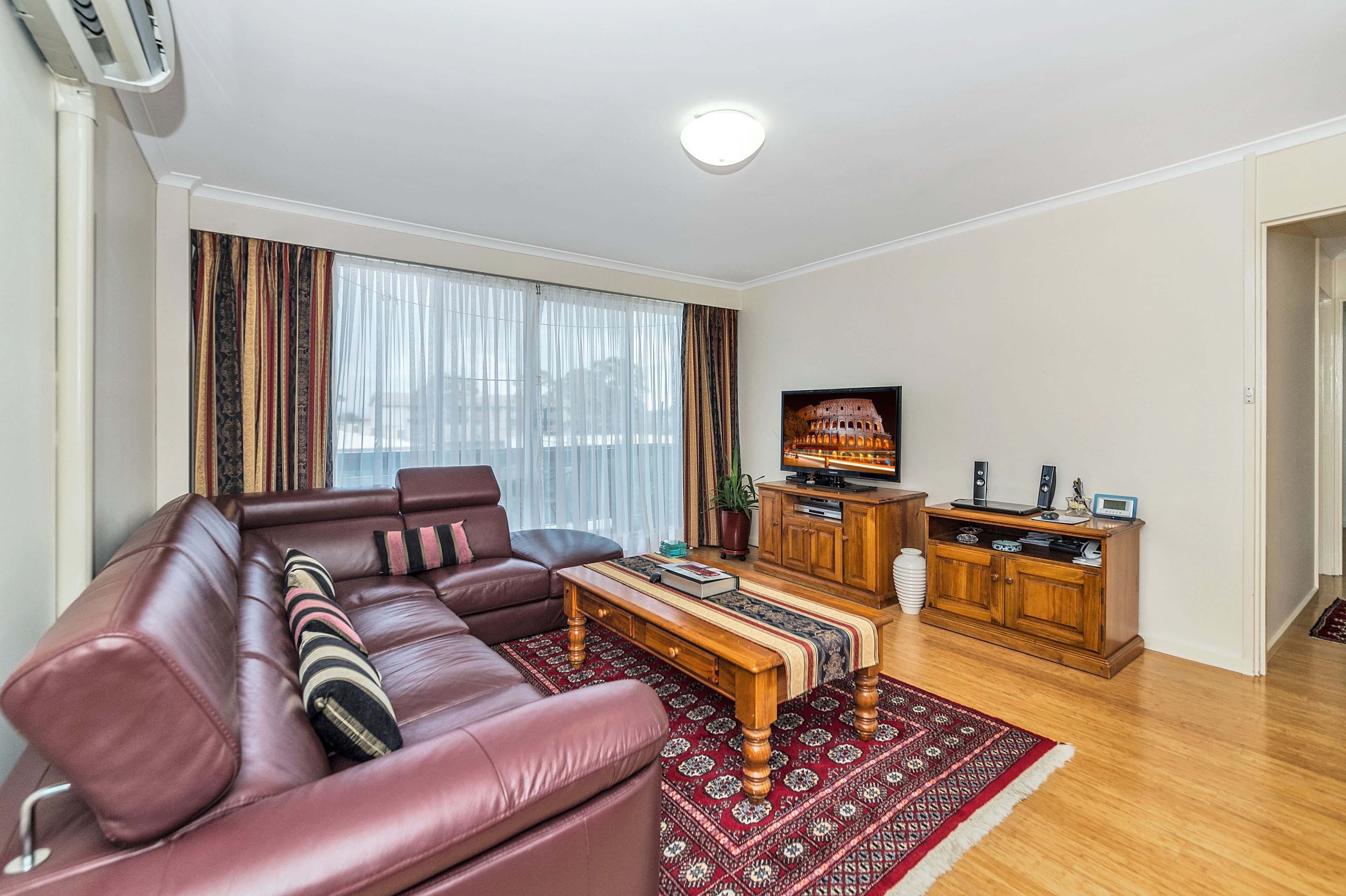 86 Derrima Road, Crestwood - Image 1