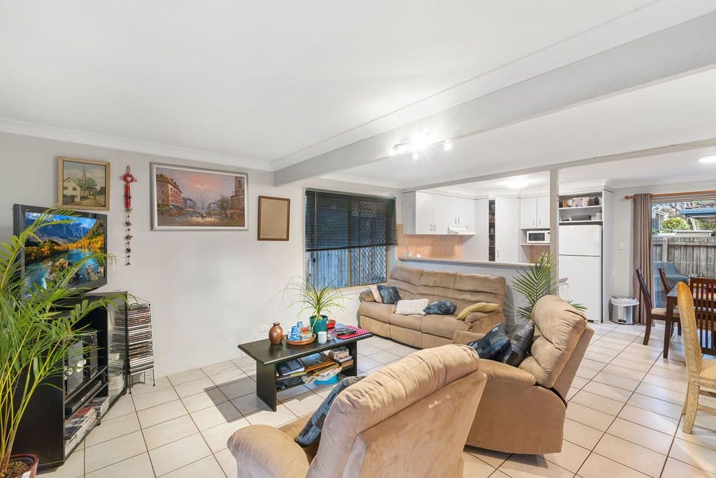 95 Tahiti Avenue, Palm Beach QLD 4221, Palm Beach - Thumbnail 4