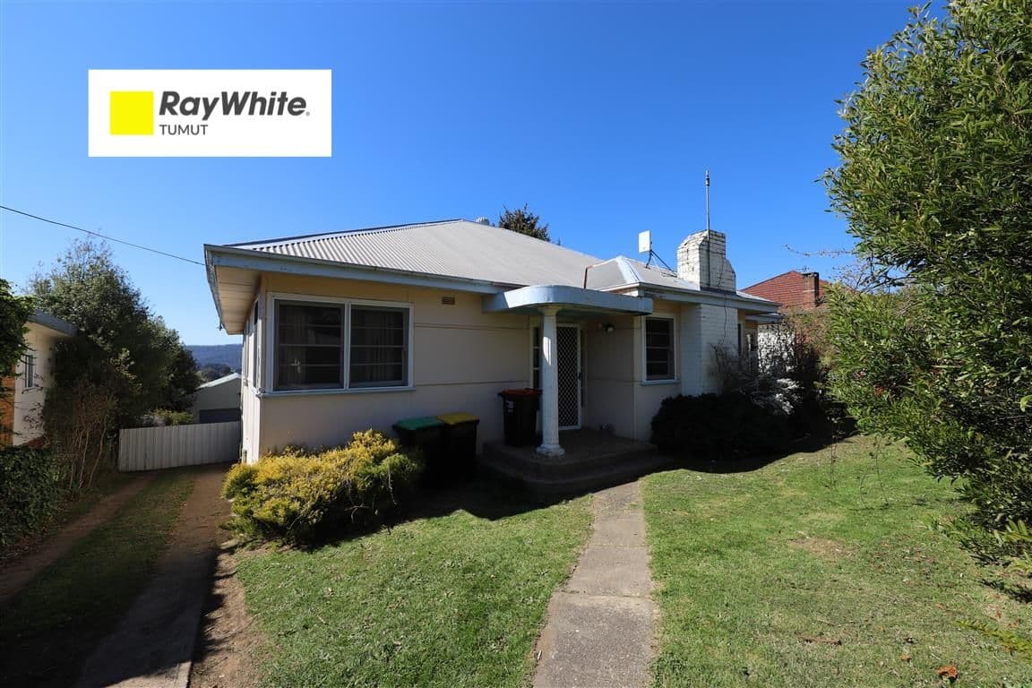 23 Sunnyside Avenue, Batlow NSW 2730, Batlow - Image 1