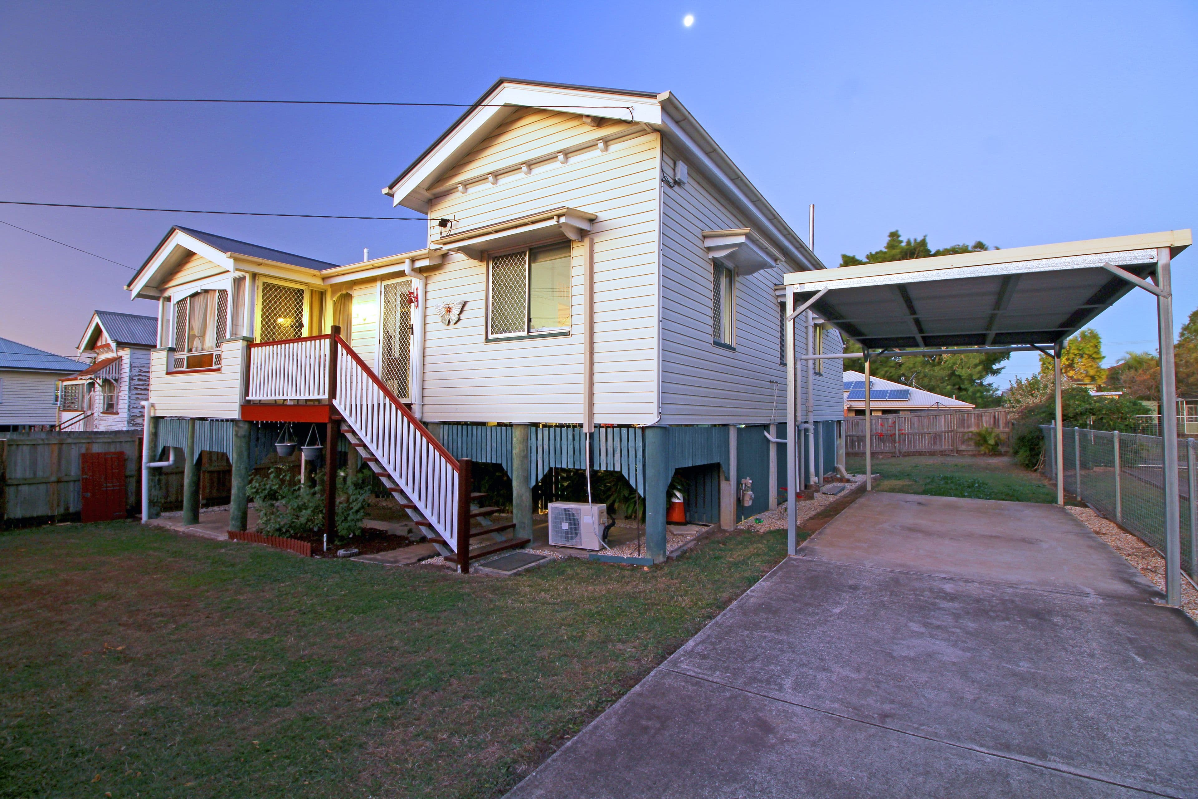 34 Macquarie Street, Silkstone QLD 4304, Silkstone - Image 1