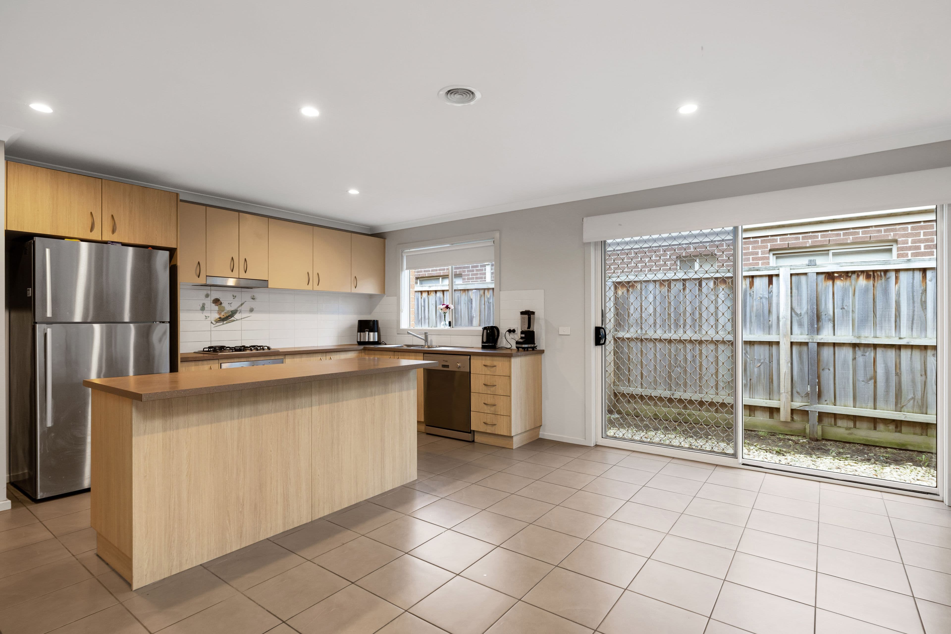 10 Celestine Drive, Officer VIC 3809, Officer - Thumbnail 3
