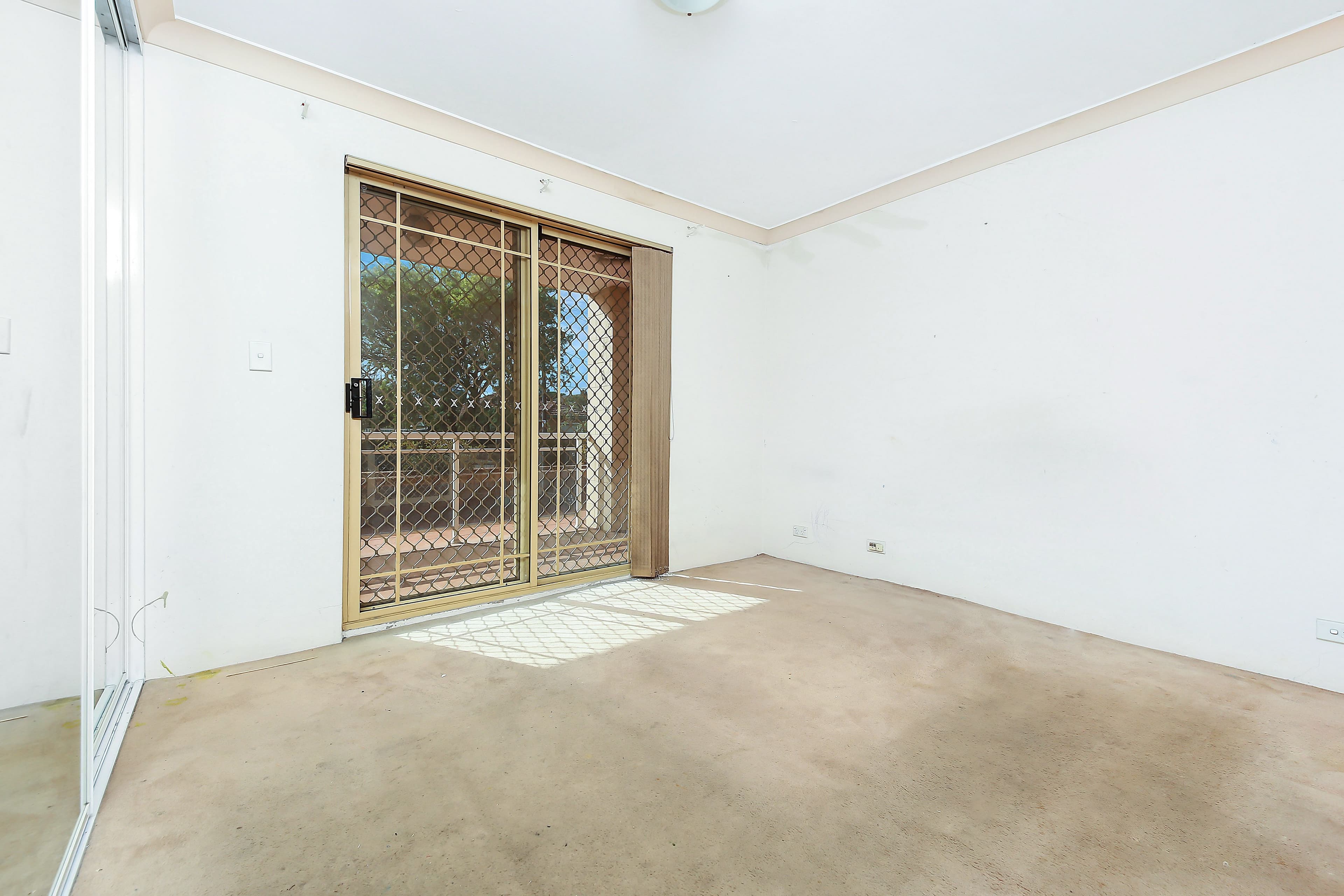 60 The Parkway, Sunbury, Sunbury - Thumbnail 5