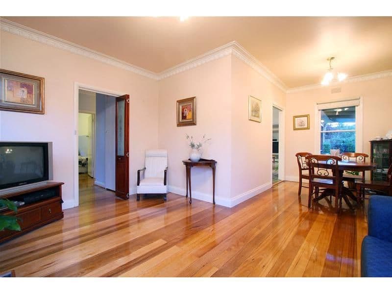 209 Nell Street, GREENSBOROUGH VIC 3088, Greensborough - Thumbnail 3