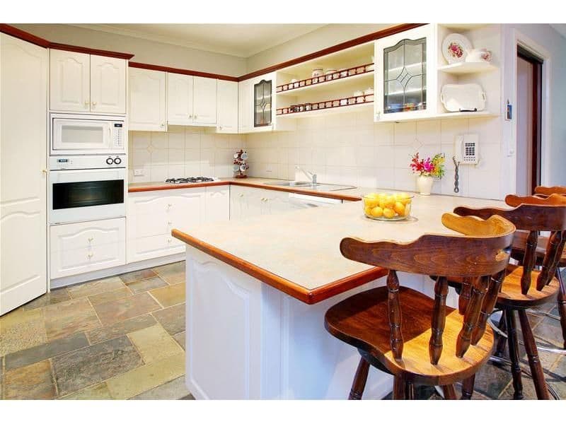 209 Nell Street, GREENSBOROUGH VIC 3088, Greensborough - Thumbnail 4