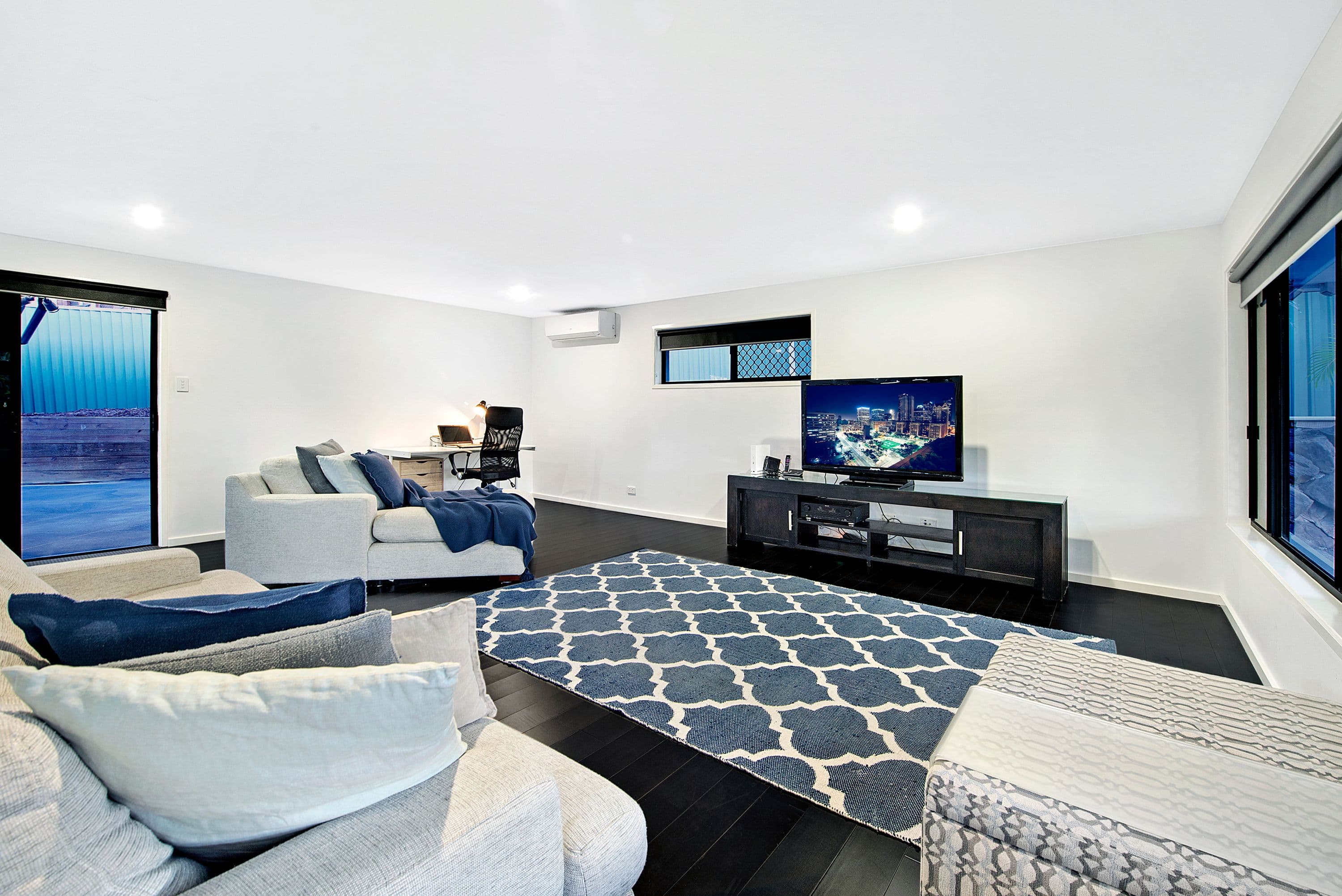 15 Kerria Crescent, Ashmore QLD 4214, Ashmore - Thumbnail 2