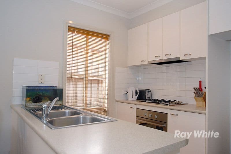 39 Cinerea Avenue, FERNTREE GULLY VIC 3156, Ferntree Gully - Thumbnail 2