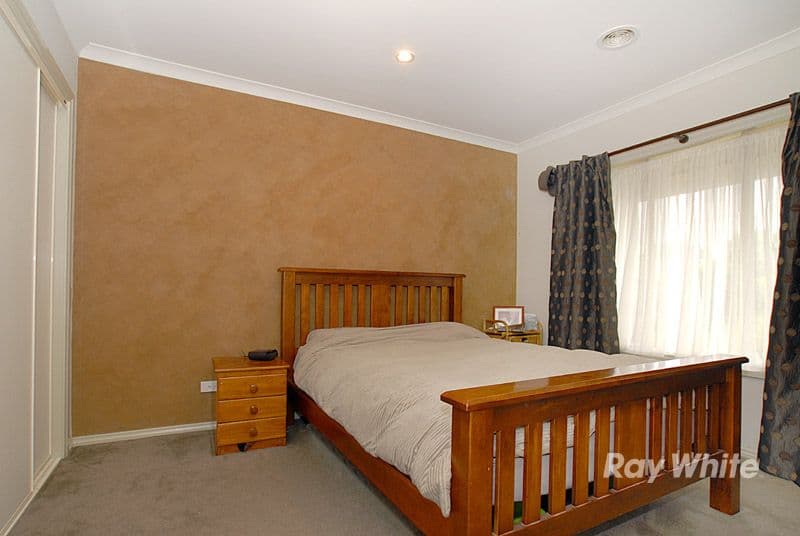 39 Cinerea Avenue, FERNTREE GULLY VIC 3156, Ferntree Gully - Thumbnail 6