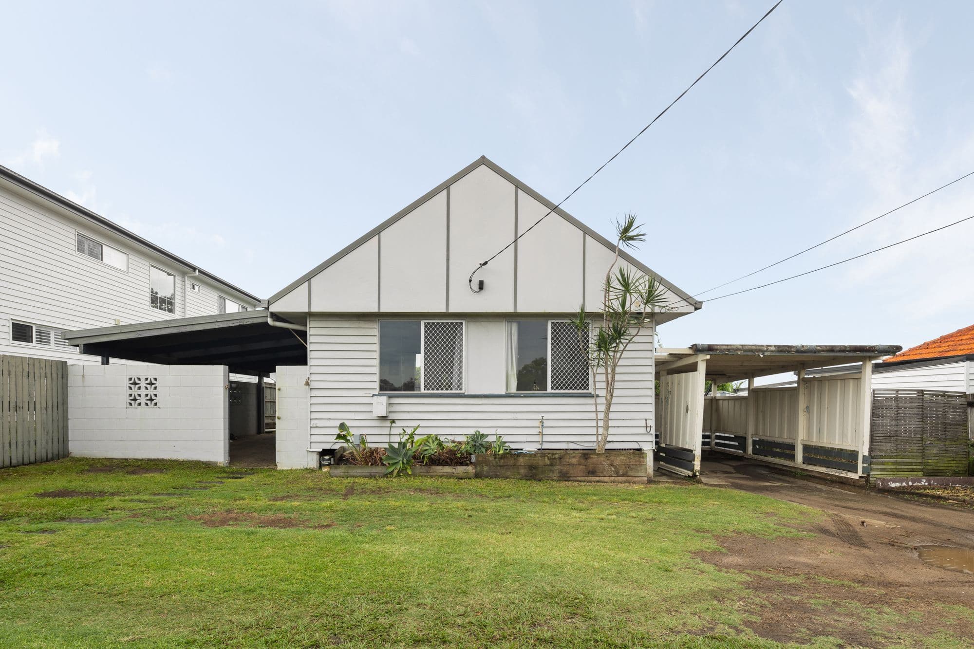 390 Richmond Road, Cannon Hill QLD 4170, Cannon Hill - Thumbnail 2