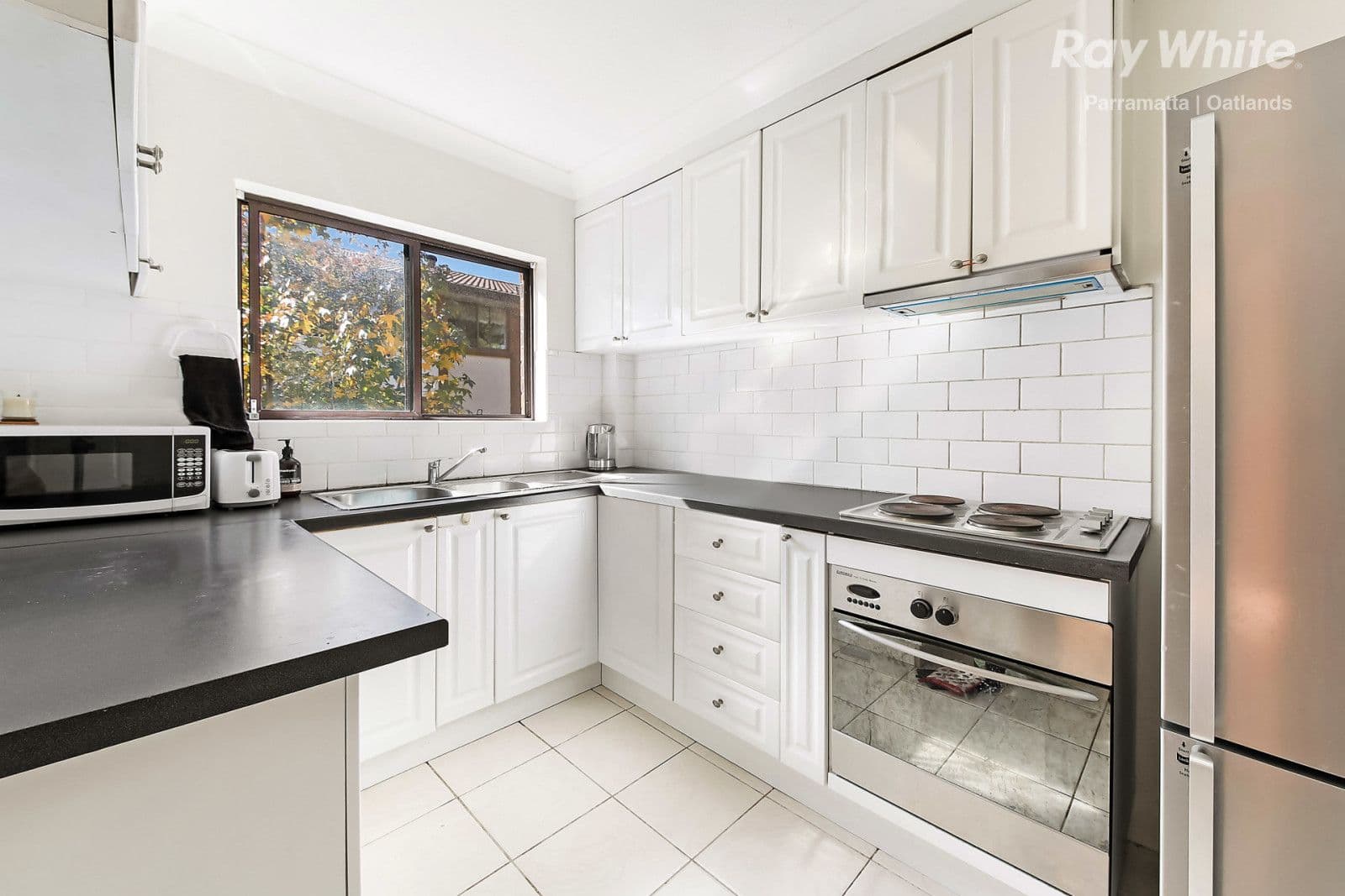 10 Tallowwood Close, Alfords Point, Alfords Point - Thumbnail 5
