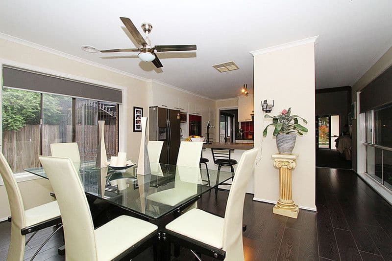 9 Honeysuckle Court, MILL PARK VIC 3082, Mill Park - Thumbnail 3