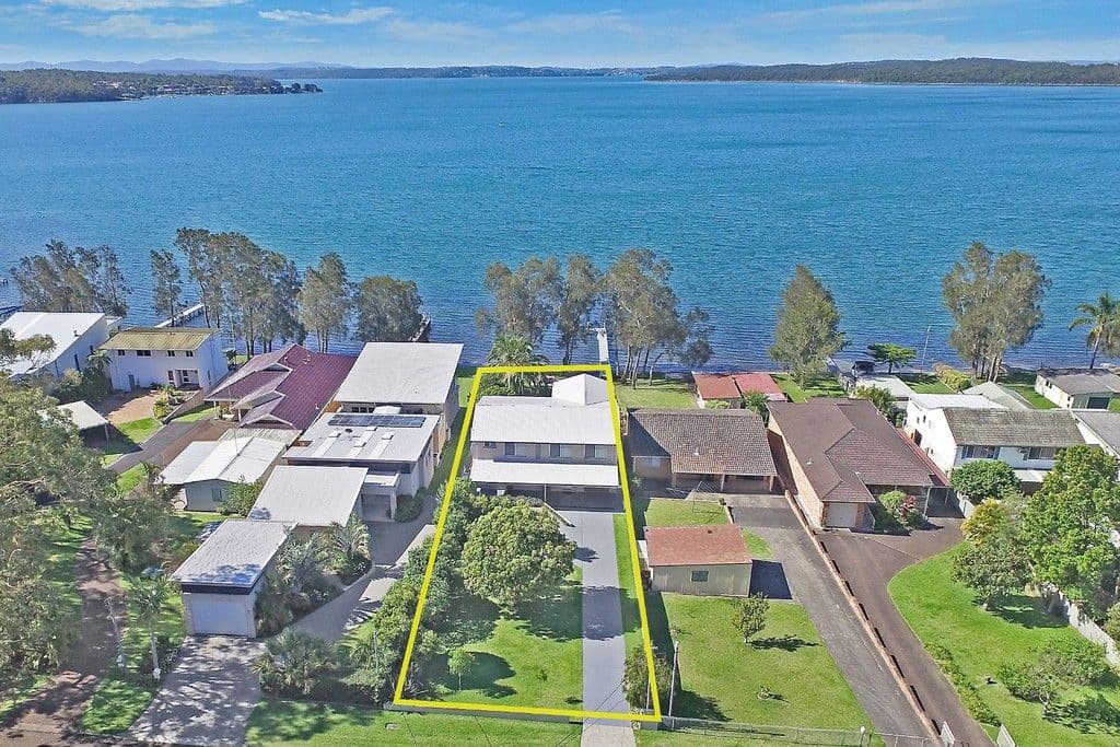 18 Bambury Avenue, Summerland Point NSW 2259, Summerland Point - Thumbnail 2