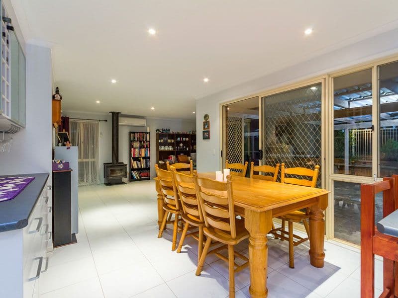 9 Muirhead Court, VICTORIA POINT QLD 4165, Victoria Point - Thumbnail 4