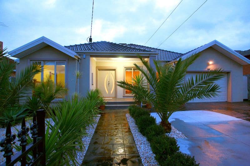 74 Leonard Avenue, NOBLE PARK VIC 3174, Noble Park - Image 1