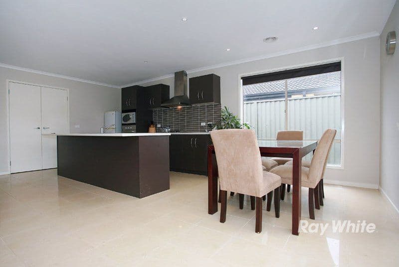 45 Tyndall Street, CRANBOURNE VIC 3977, Cranbourne East - Thumbnail 6